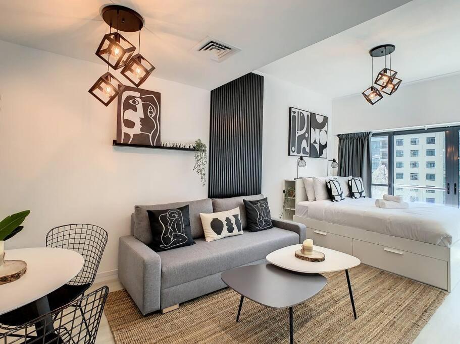 Luxury Modern Studio In Jlt With Amazing View & Rooftop Pool - Sleeps 3 Dubai Exteriör bild