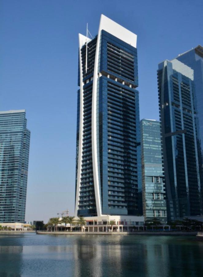 Luxury Modern Studio In Jlt With Amazing View & Rooftop Pool - Sleeps 3 Dubai Exteriör bild